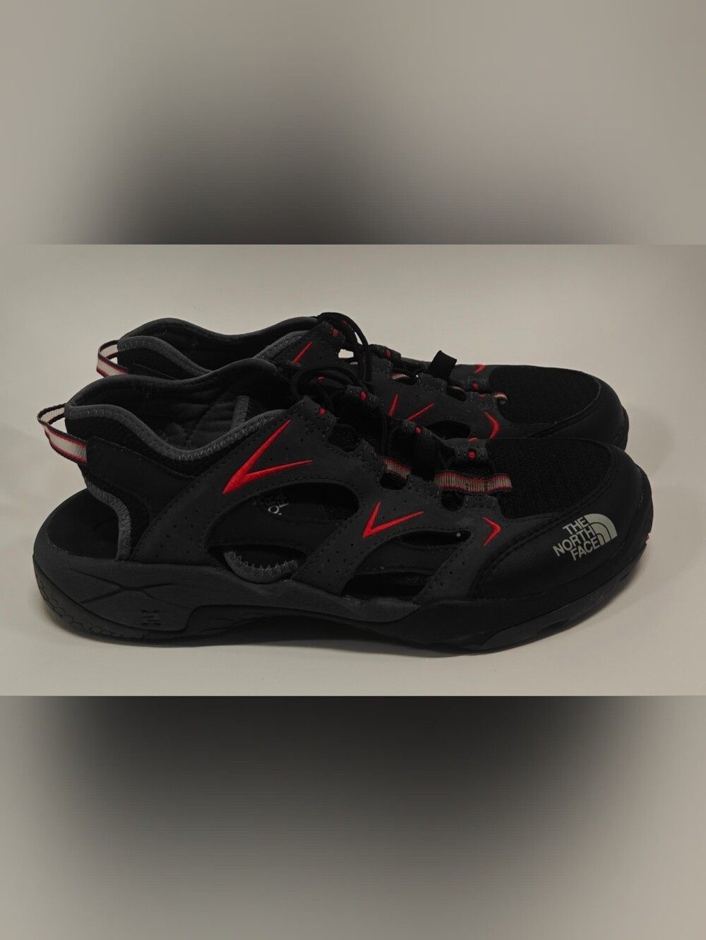 The North Face Hedgefrog Technical Sandals Black Red Amphibious Outdoor Hiking
